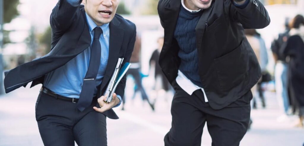 常に全力の飛び込み営業マンペアの無料の写真素材